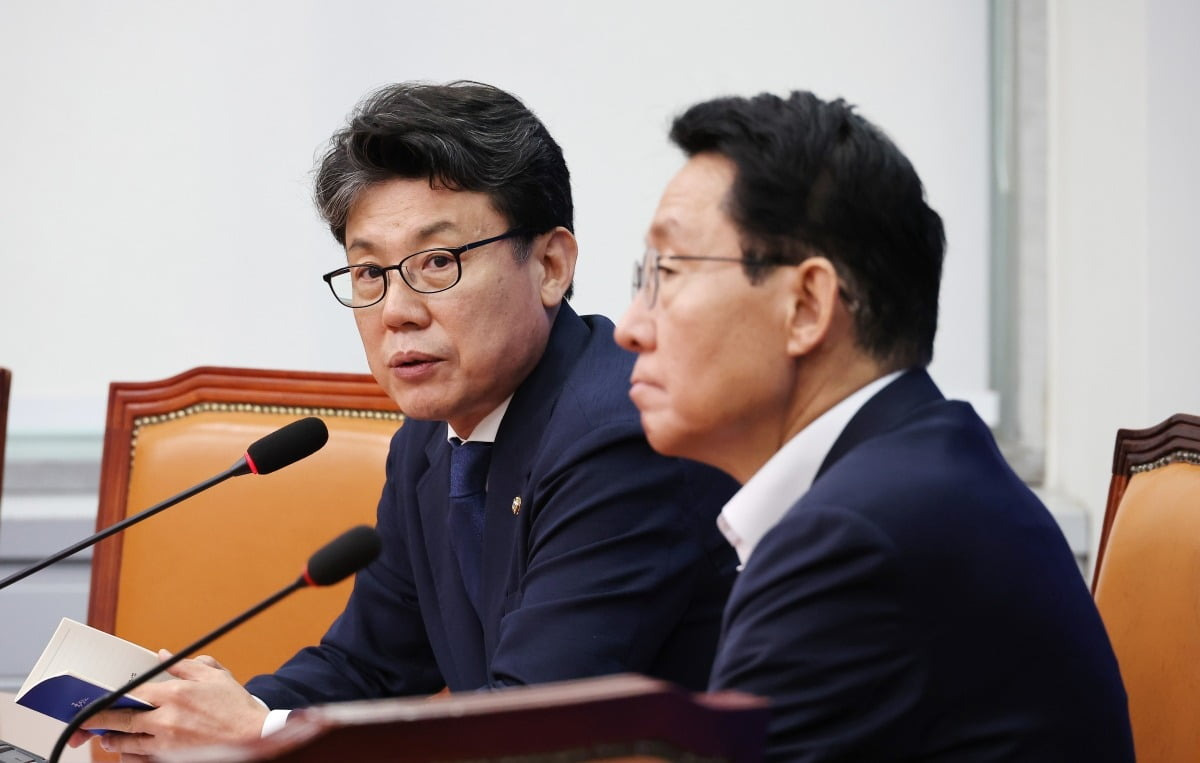 진성준