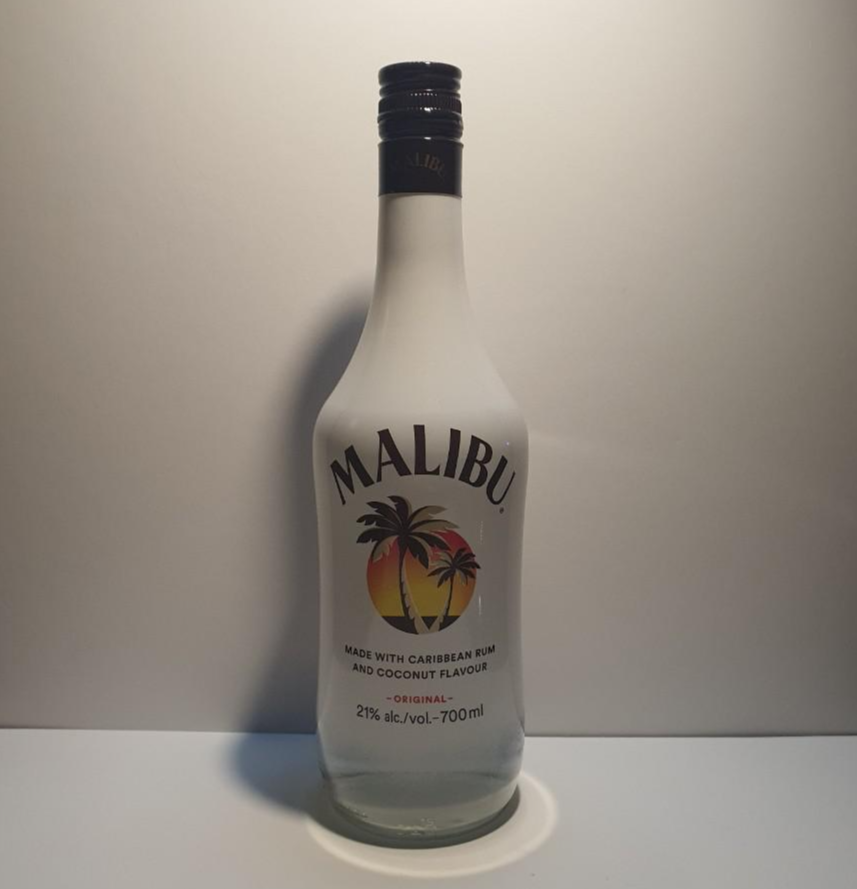  말리부 코코넛 럼 (Malibu Coconut Rum)