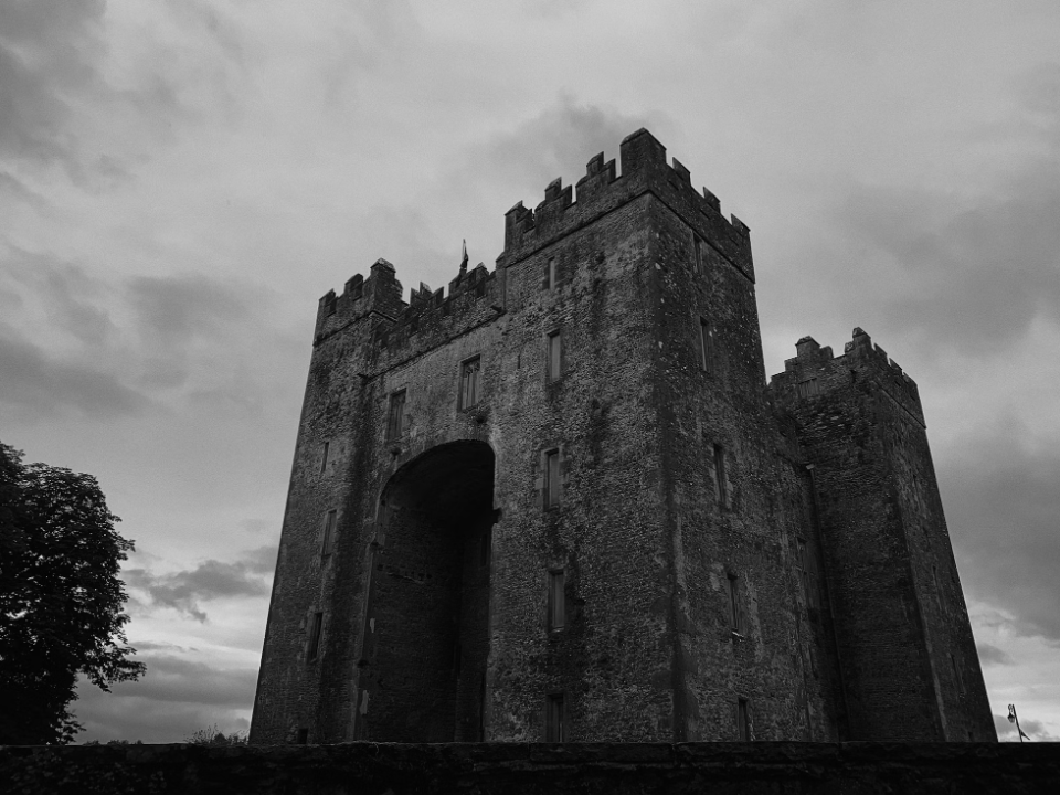 출처. Unsplash_Bunratty Castle 