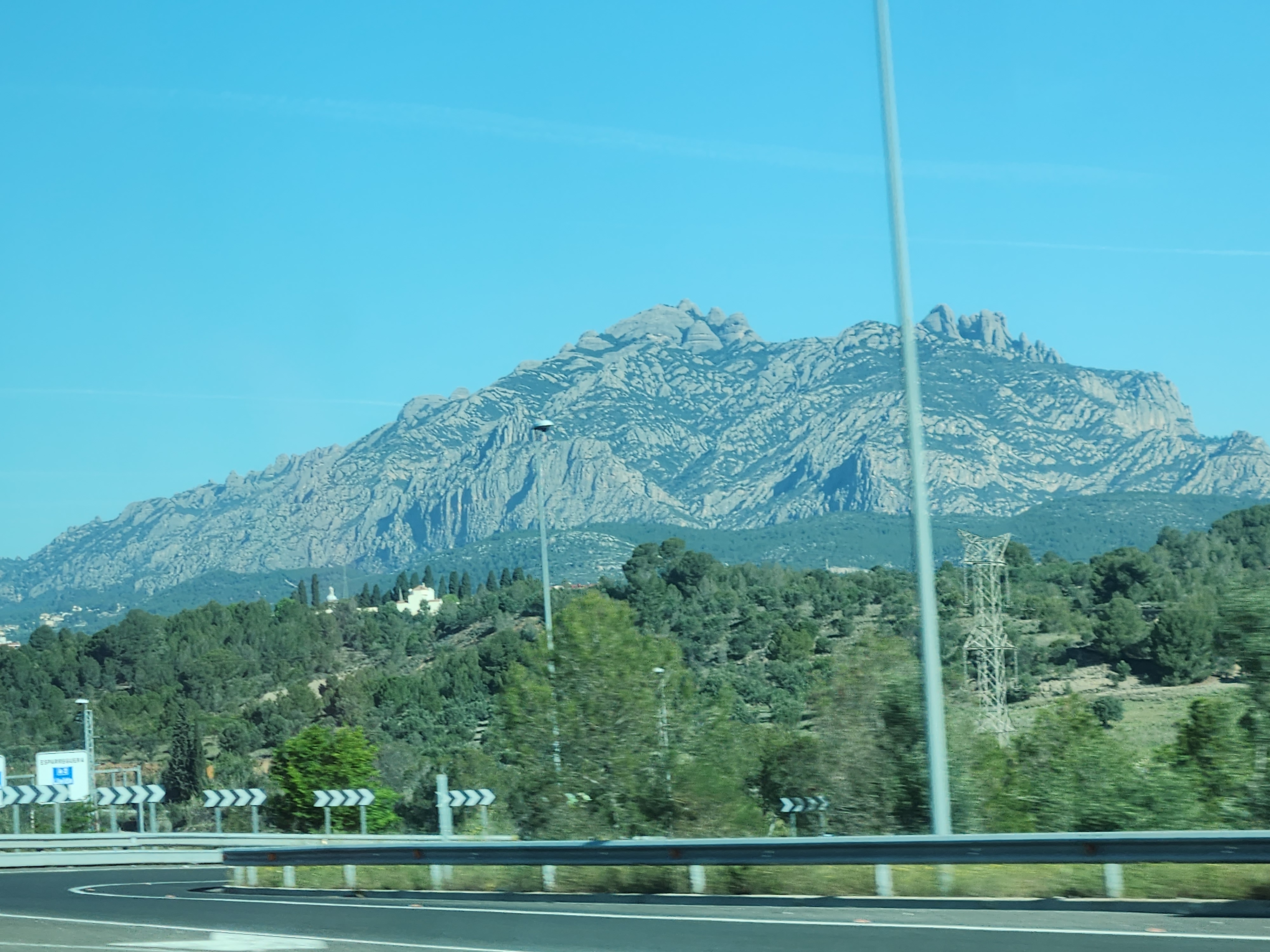 몬세라트산