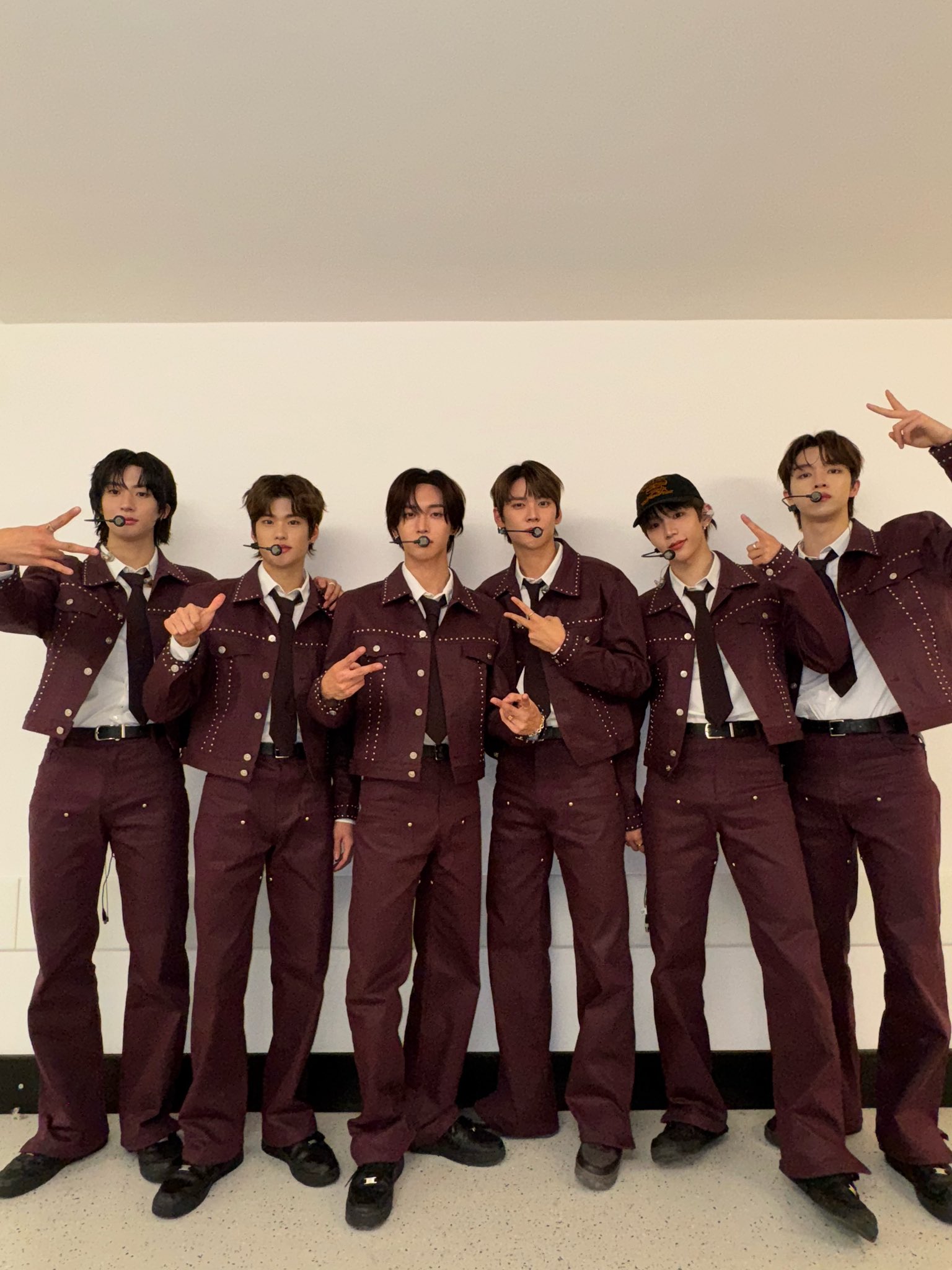 20241001케이콘트위터공계가족사진