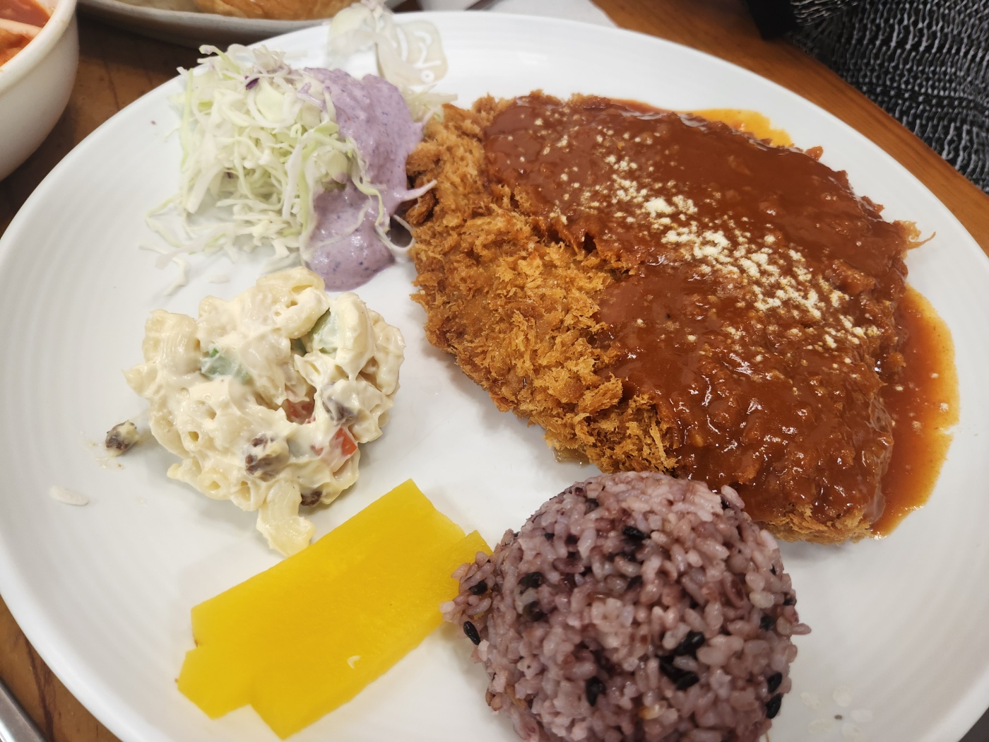이공비빔국수 이미지