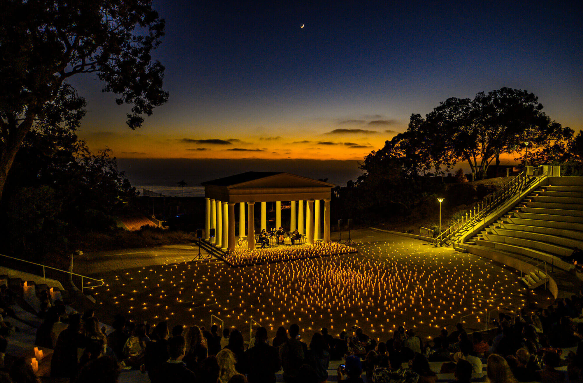 캔들라이트 공연장&#44; Greek Amphiteatre in San Diego