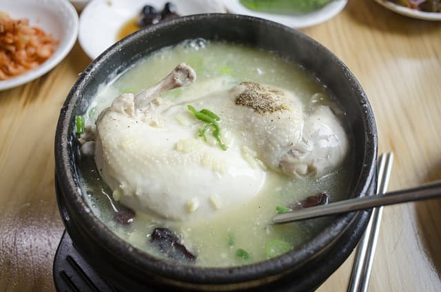 서울의 옛날 보양 음식, 인삼닭죽을 현대식으로 업그레이드