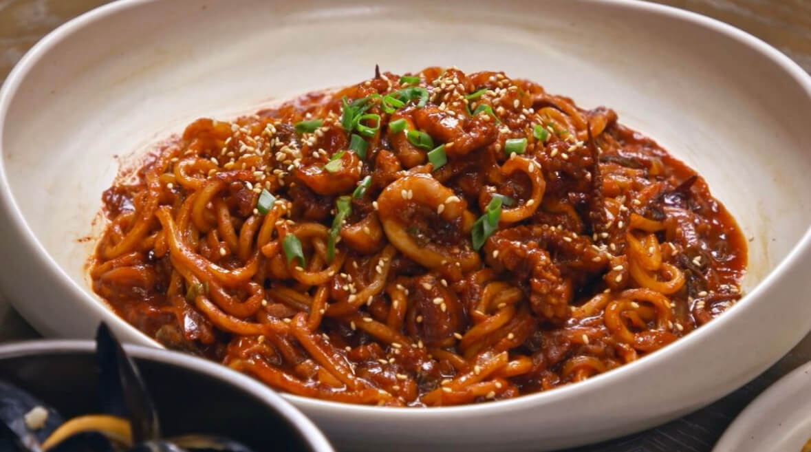 류수영-오징어볶음-칼국수-레시피