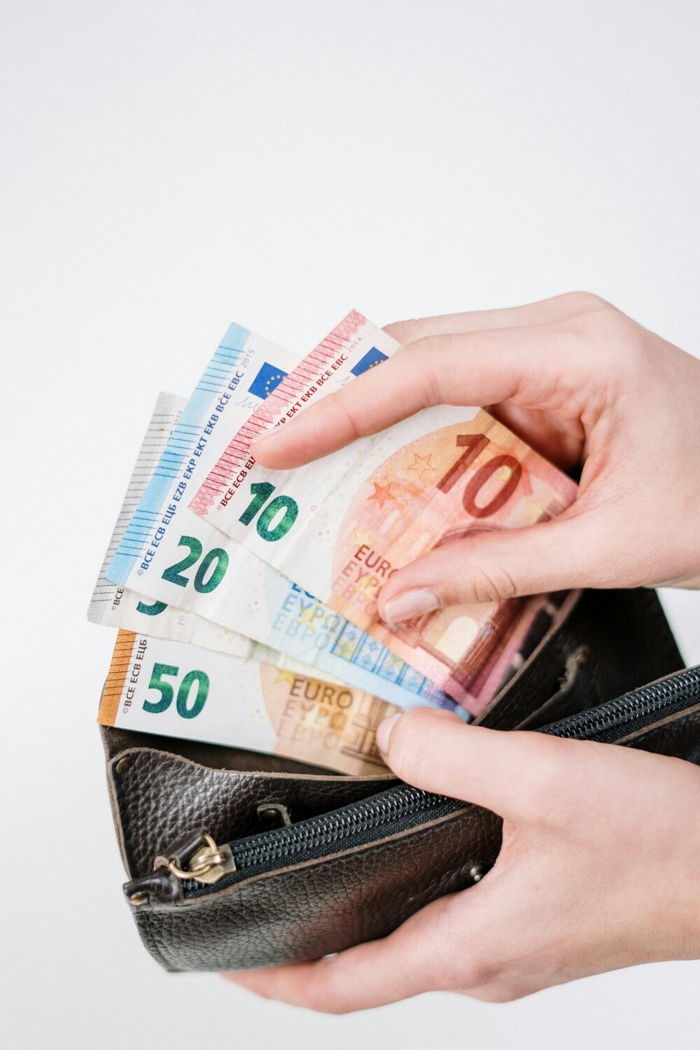 딥페이크 성범죄 신고&amp;#44; 예방 및 대처 방법&amp;#44; 처별 규정 알아보기