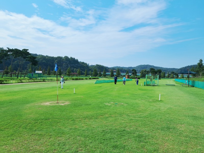 영천조교파크골프장. 경상북도 영천시 조교동 51-1