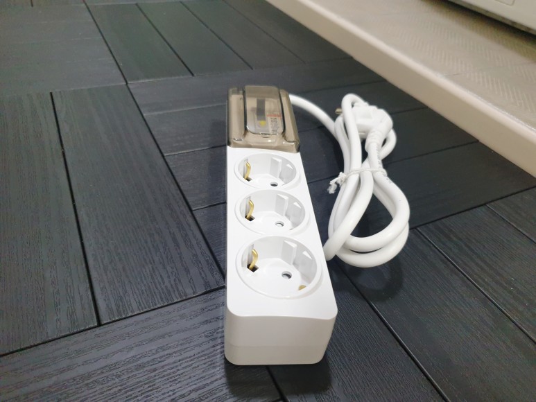 대용량이라 마음이 놓여요! 고용량멀티탭 고전력 4