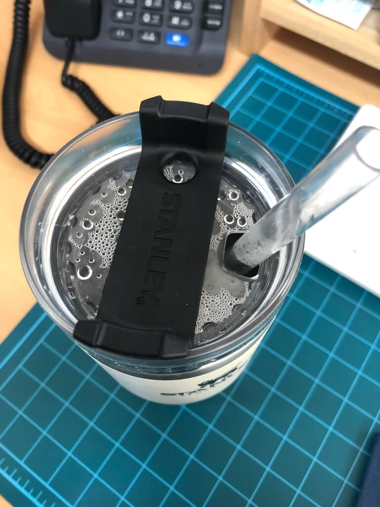 빨대꽂은사진