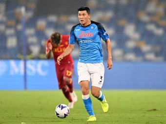  "나폴리,김님재 AC밀란에 패해 UCL 4강 진출 실패"
