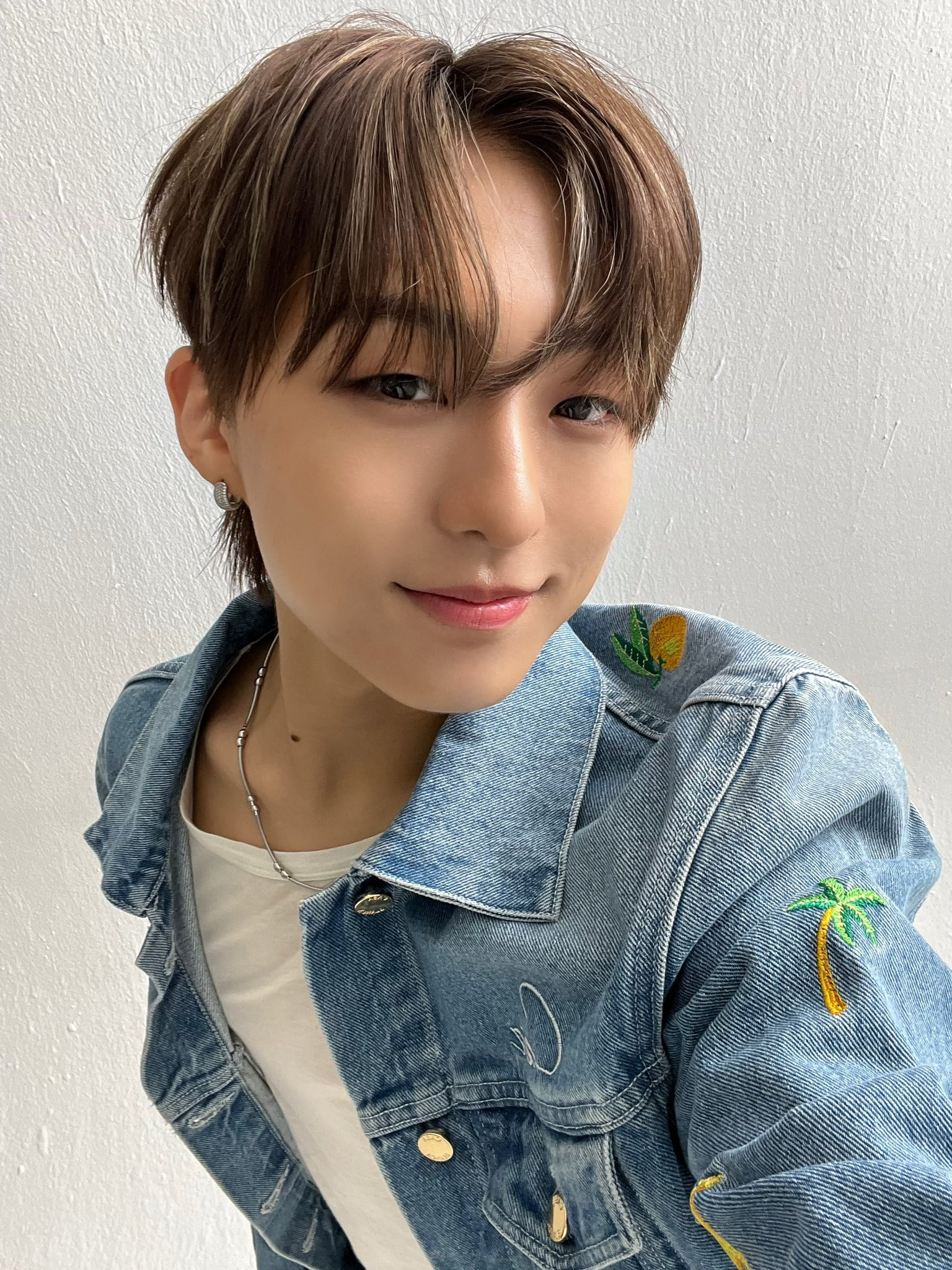 멤버들마다 비주얼 개성이 뚜렷한 아이돌...jpg | 인스티즈