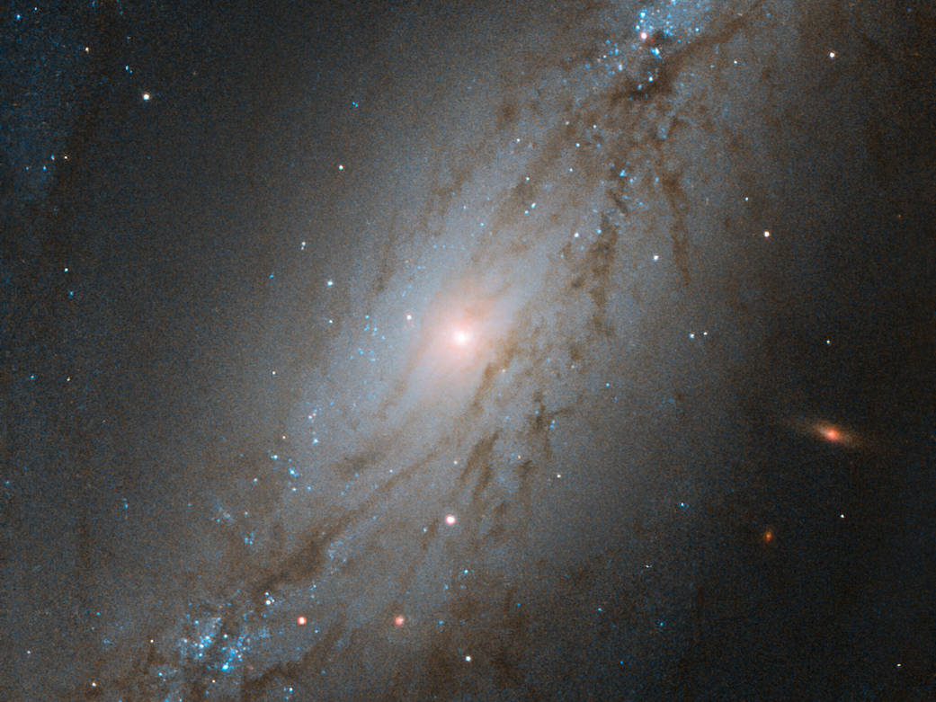  [허블 이미지] NGC 7513 지구로부터 6000만 광년 떨어진 은하
