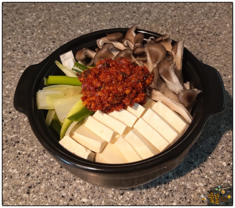 돼지고기버섯찌개 - 만드는법 5