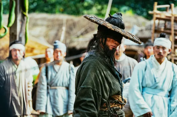 의문의 맹인 검객 능파(진선규)