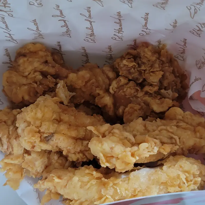 kfc-블랙라벨치킨-치킨텐더-비교-사진