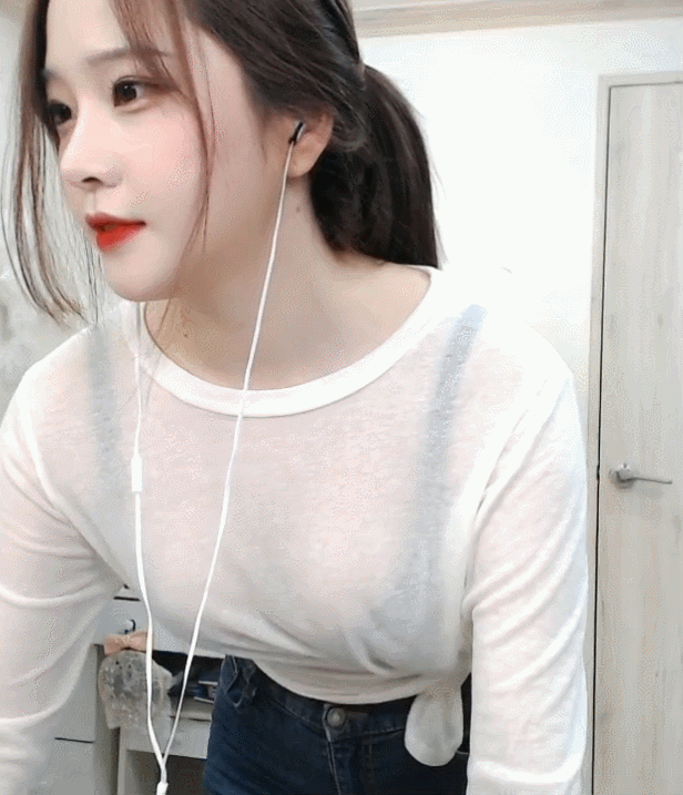  베이글녀 박민정의 시스루와 스키니진
