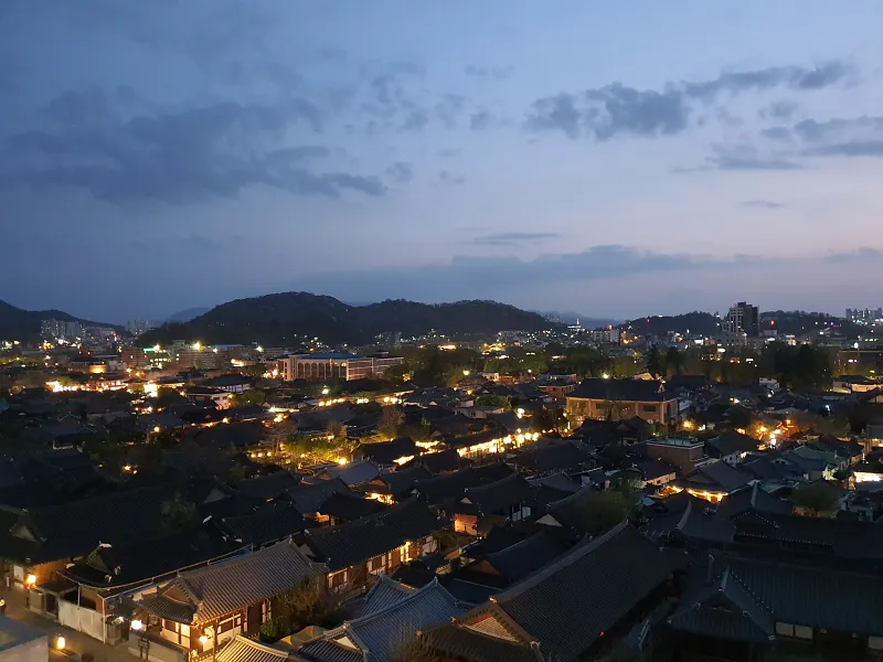 전주 한옥마을 전망대카페 해지고 있을때 뷰