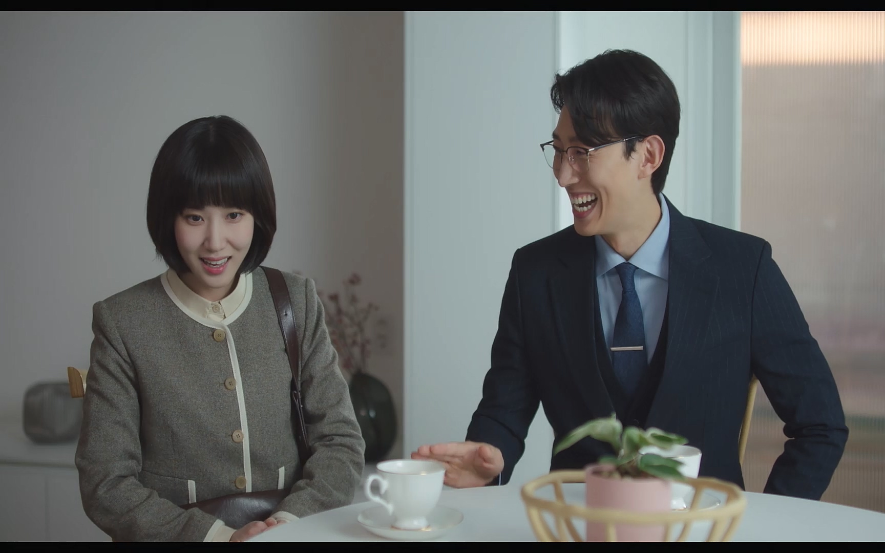 이상한 변호사 우영우.E9p.NF.WEB-DL.AAC.H264-With.mp4_20220814_164755.587.jpg