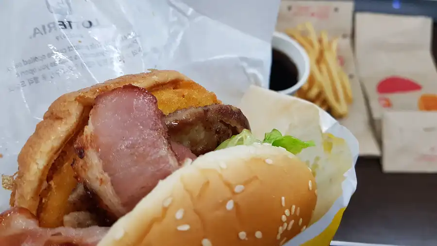  롯데리아 햄버거 모짜렐라 인더버거 베이컨세트 딱 내 입맛이야