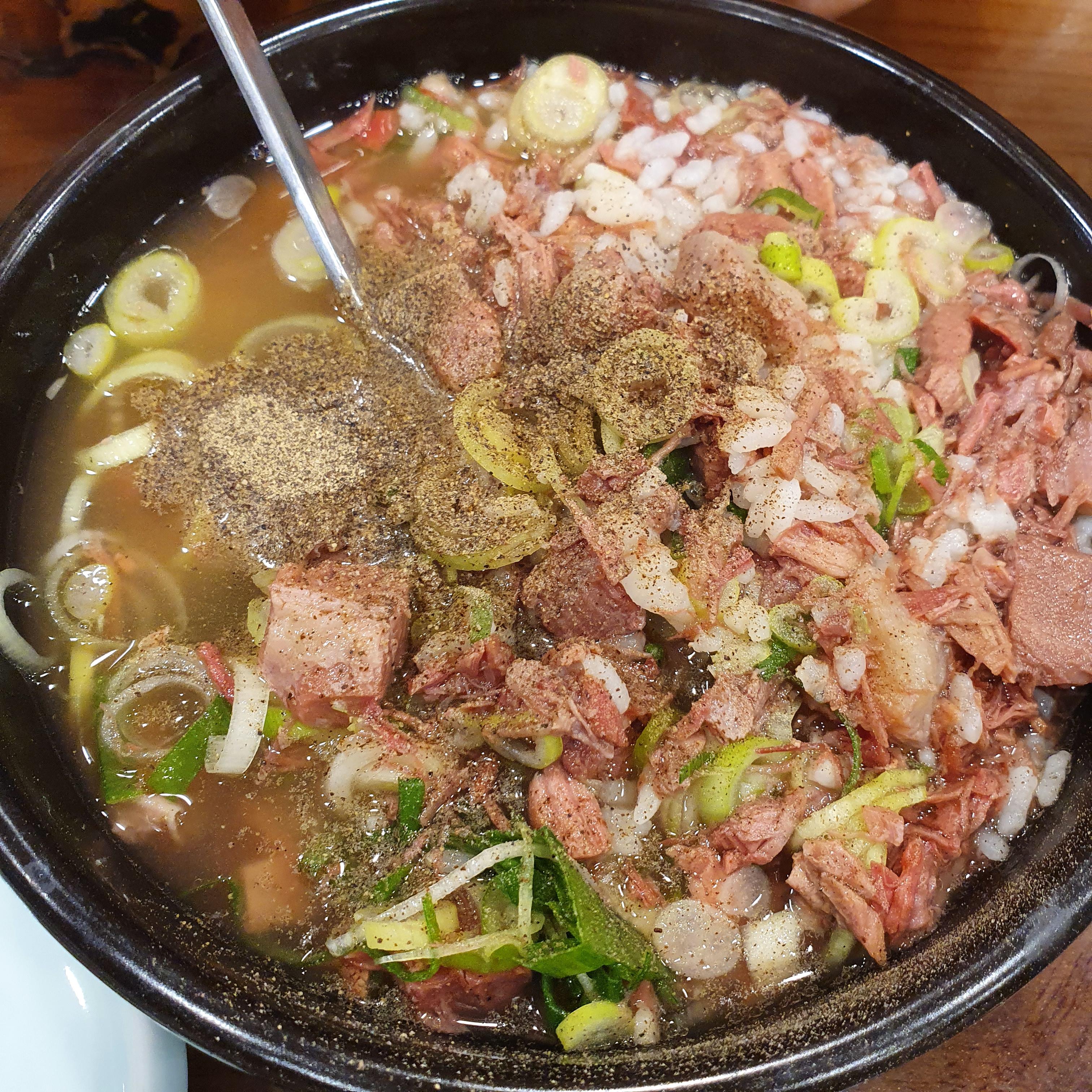 후추-듬뿍-해장국