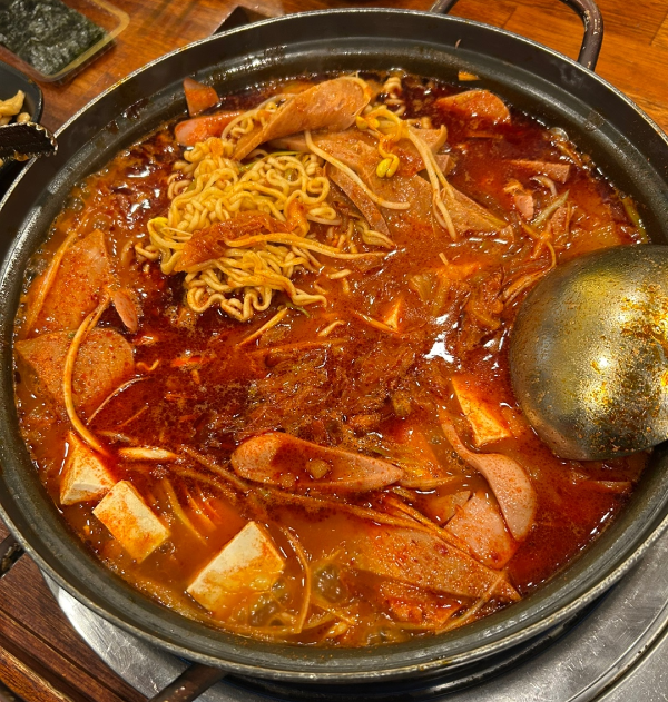 부대 김치전골 사진2