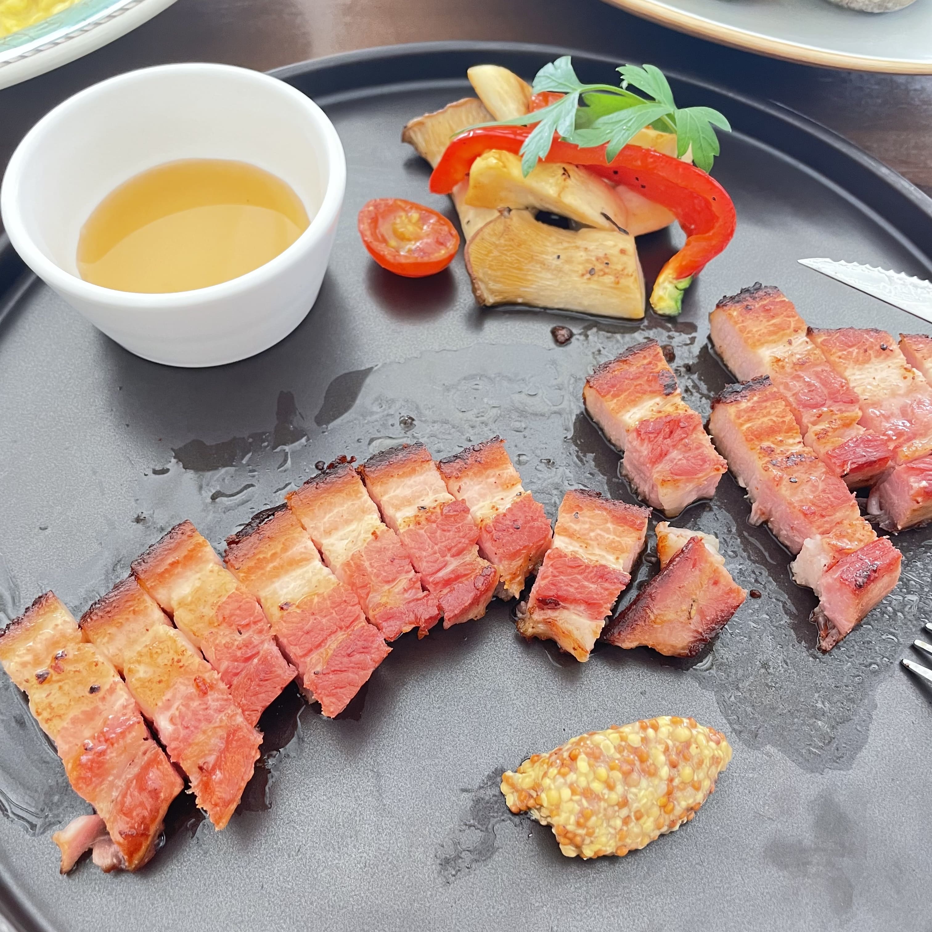 꼬니숑 이미지