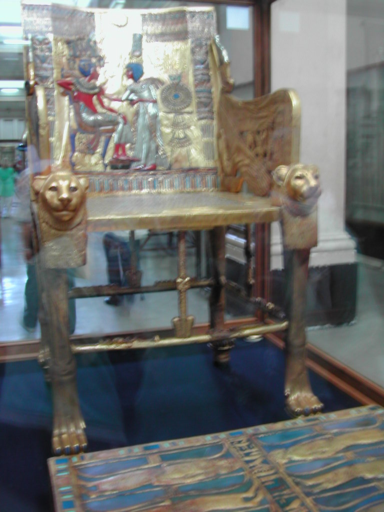 이집트고고학박물관-투탕카문 황금의자