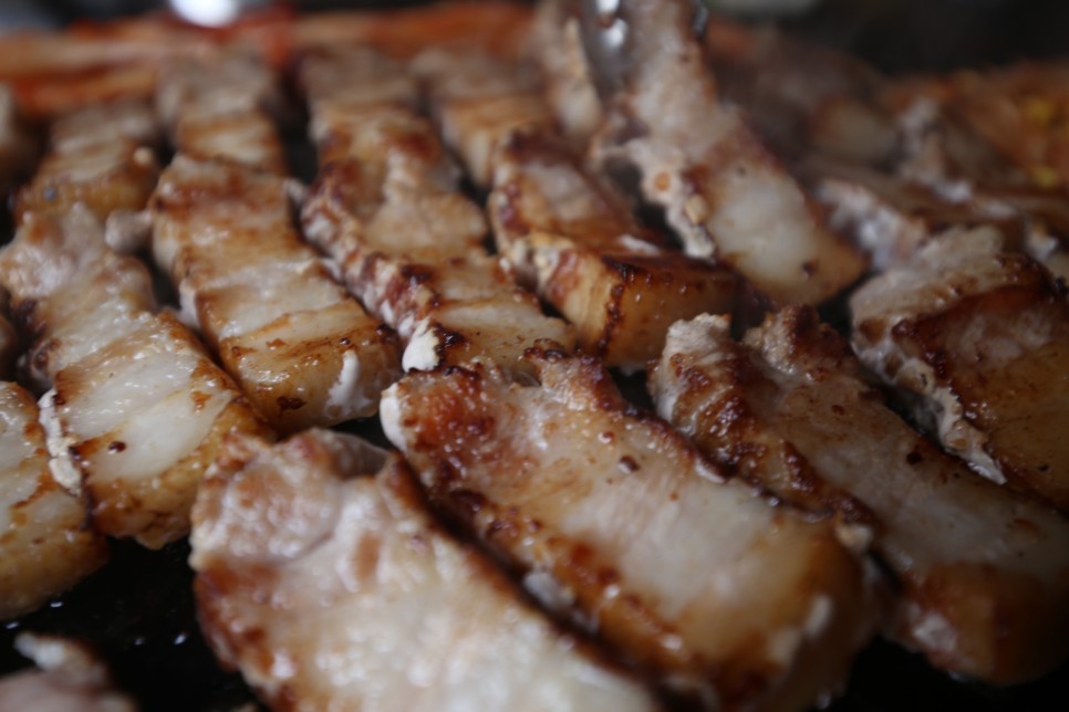 이게 육덕이지! 합정 삼겹살 26