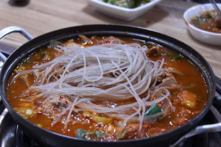  밥먹을때 땀나는 이유