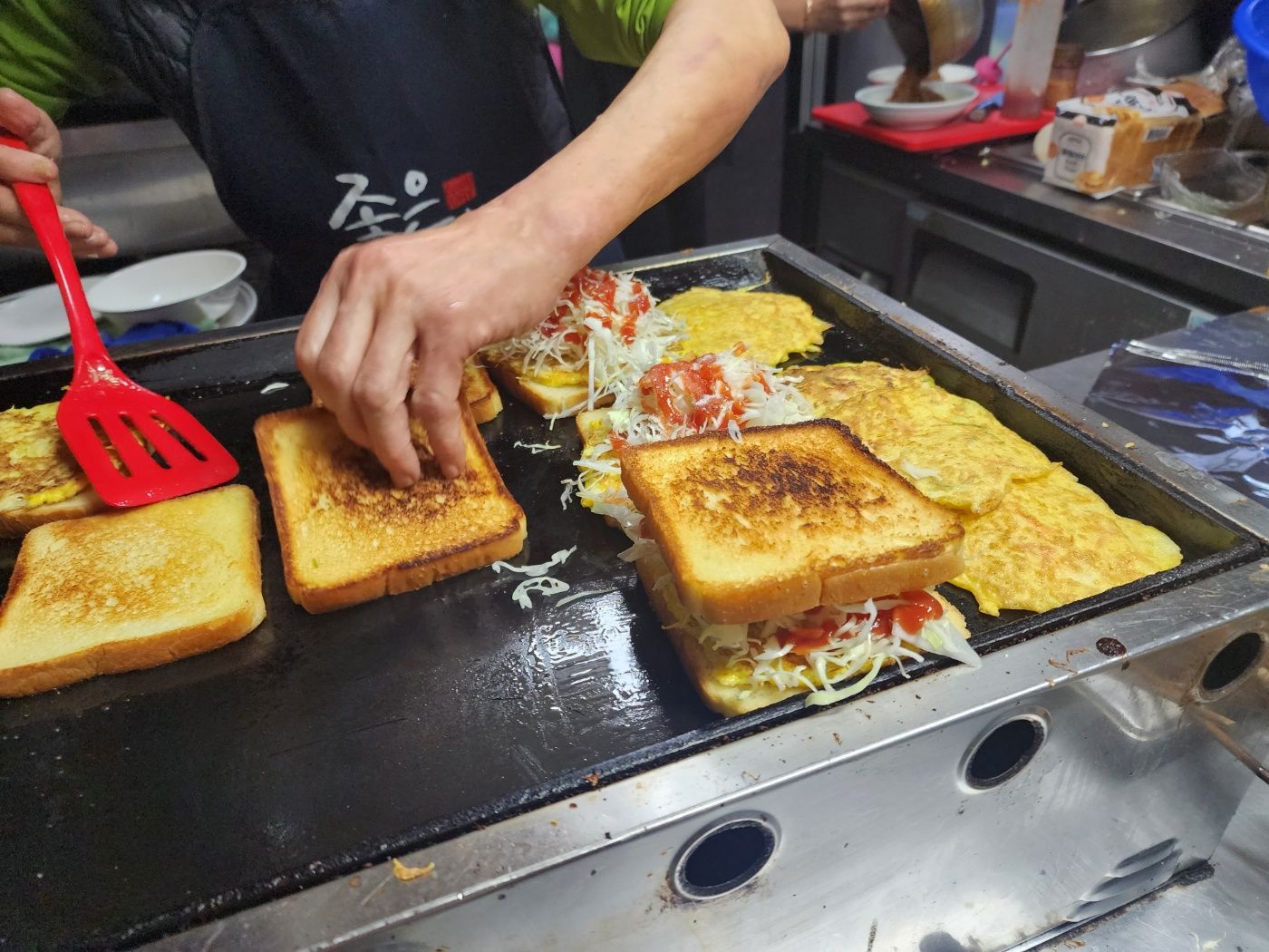 사천 할매샌드위치 토스트 완성