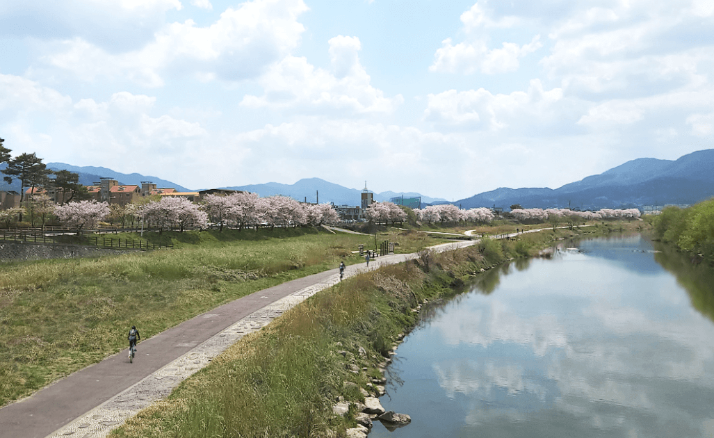 삼천변