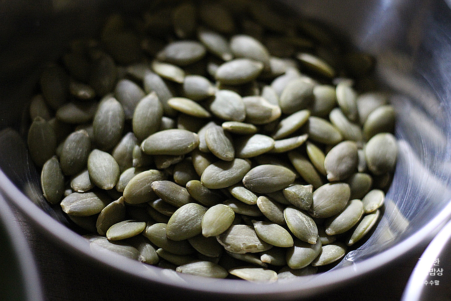 그 효능과 하루권장량 체크 마그네슘 폭탄 호박씨와 멸치 8