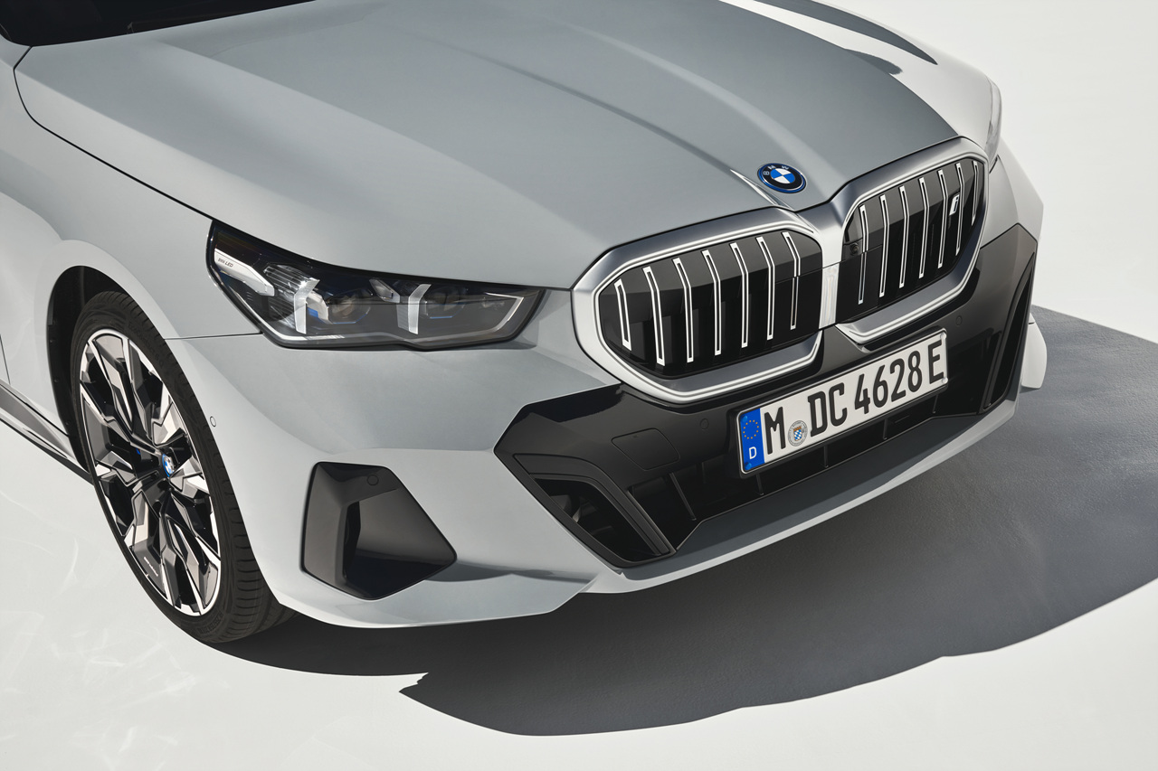  BMW i5 전기차