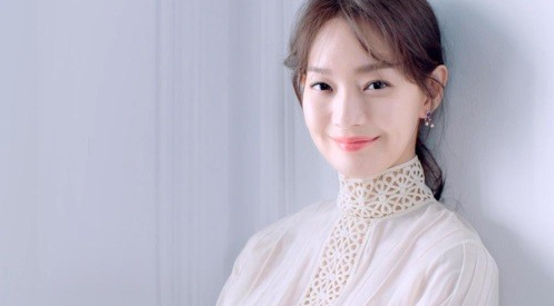  신민아 3억 기부, 연말 맞아 취약계층 아동 위해 기부...누적 기부액만 30억