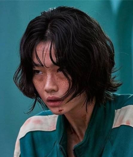  정호연, 오징어 게임 67번 강새벽으로 데뷔한 모델 겸 배우