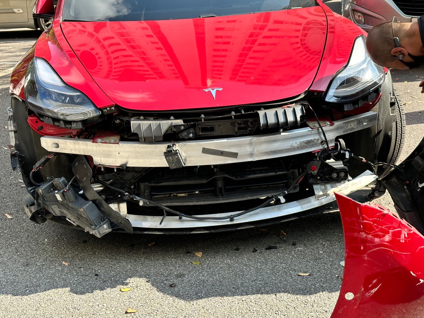 테슬라 모델 3 - 사고