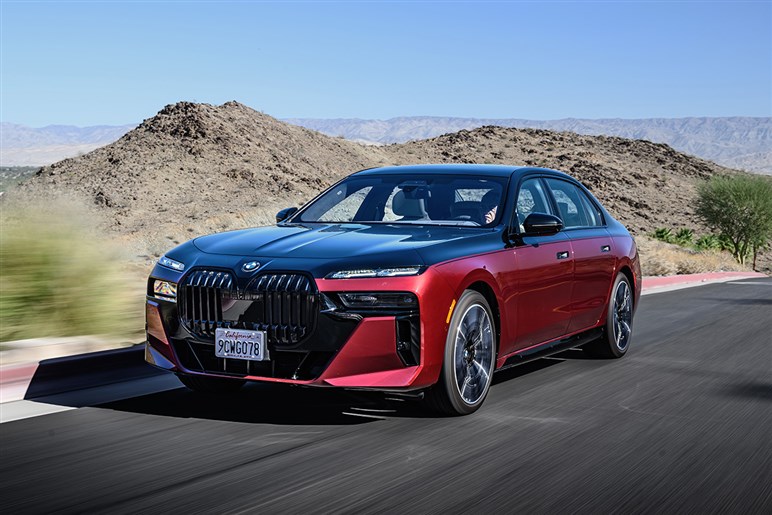  BMW의 정점 7 시리즈와 i7에 시승. 디자인은 미묘하지만!? 달리는 것은 굉장하다!