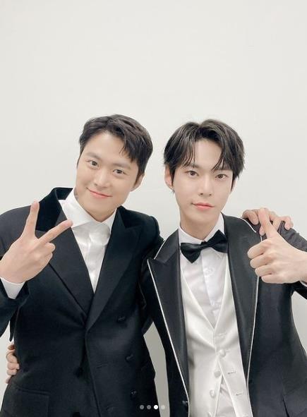 공명 나이 과거 프로필 학력 동생 여자친구 공명 나이 과거 프로필 학력 동생 여자친구