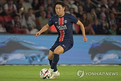 이강인
PSG
