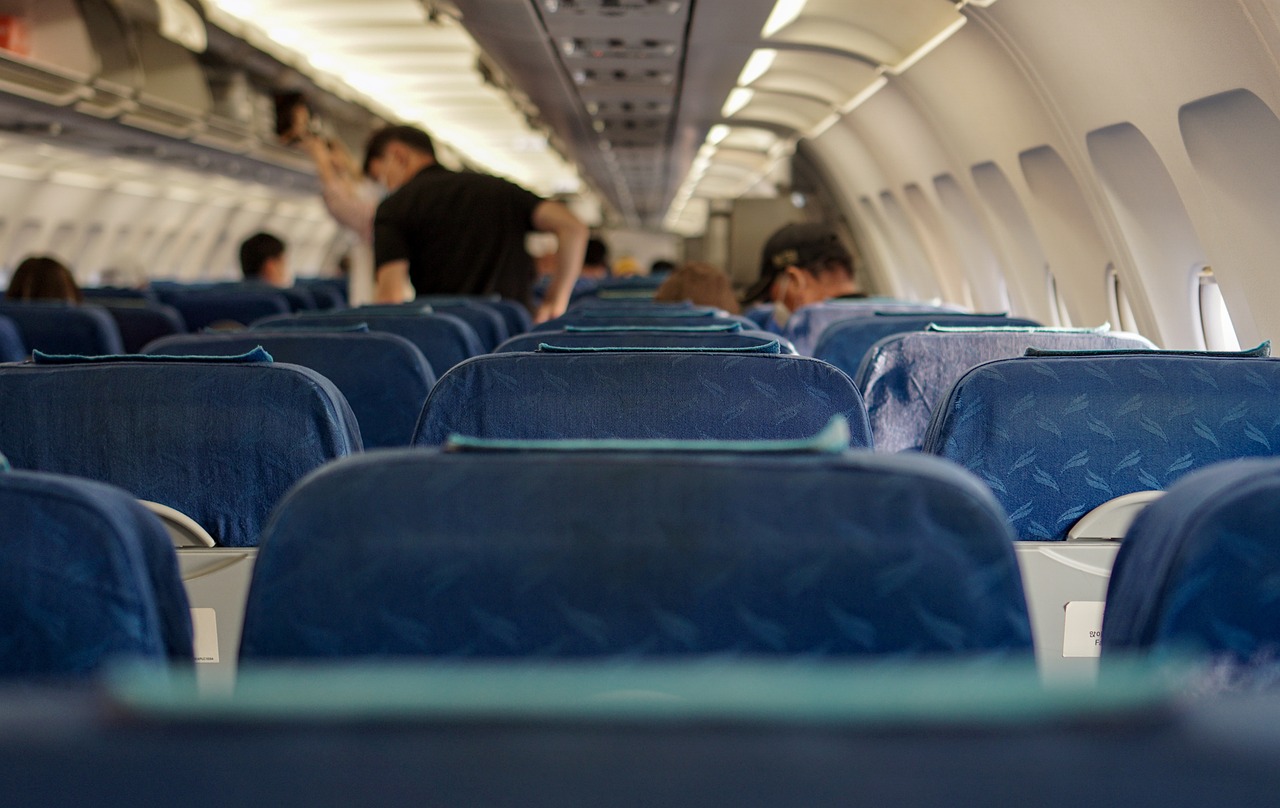 공항 비행기 여행객 사진