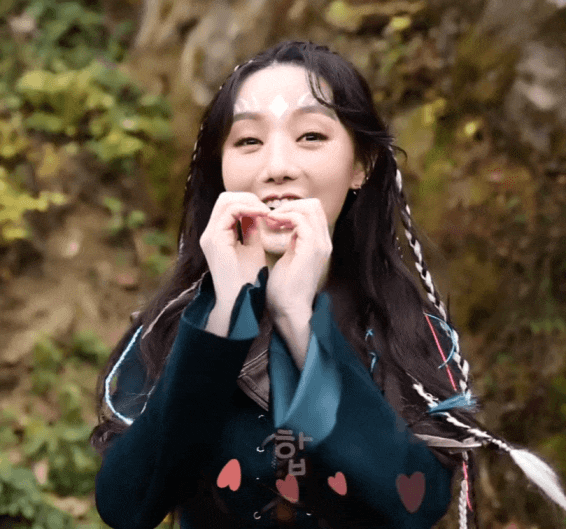  [러블리즈 케이] 뮤지컬 엑스칼리버 기네비어 프로필 촬영 움짤