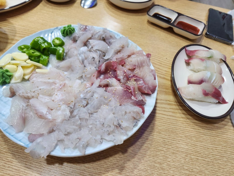 일출수산 이미지