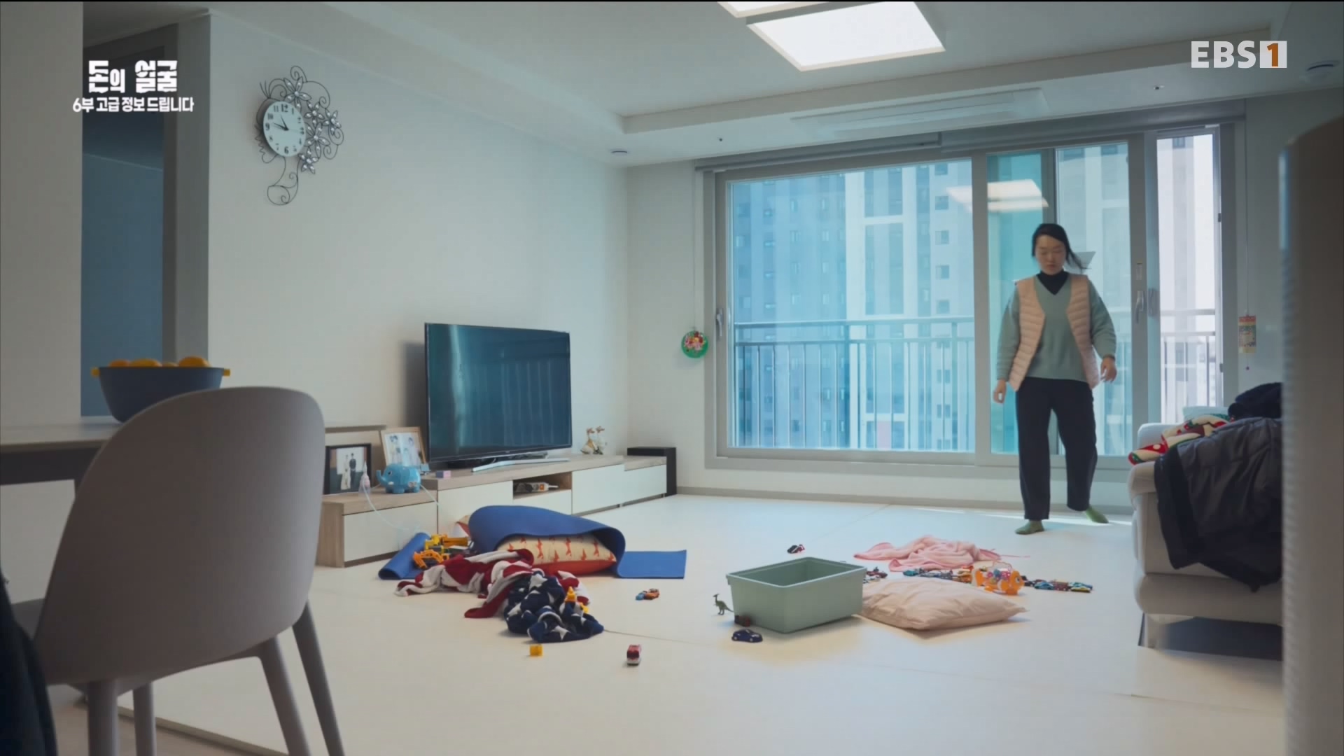 돈의 얼굴 6부 고급 정보 드립니다 240430.mp4_20240503_210213.591.jpg