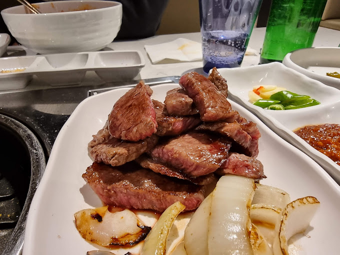 홍천 비발디파크 숯불구이집 '식객'