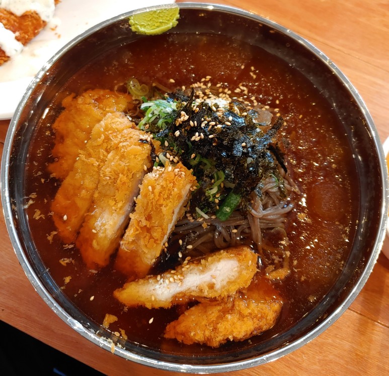 돈국수 이미지