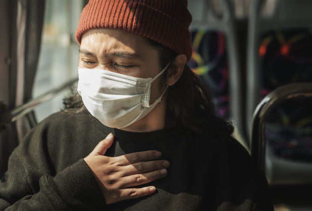 호흡기 질환 증가 – 대기오염과 기온 상승으로 인한 천식 및 알레르기 악화