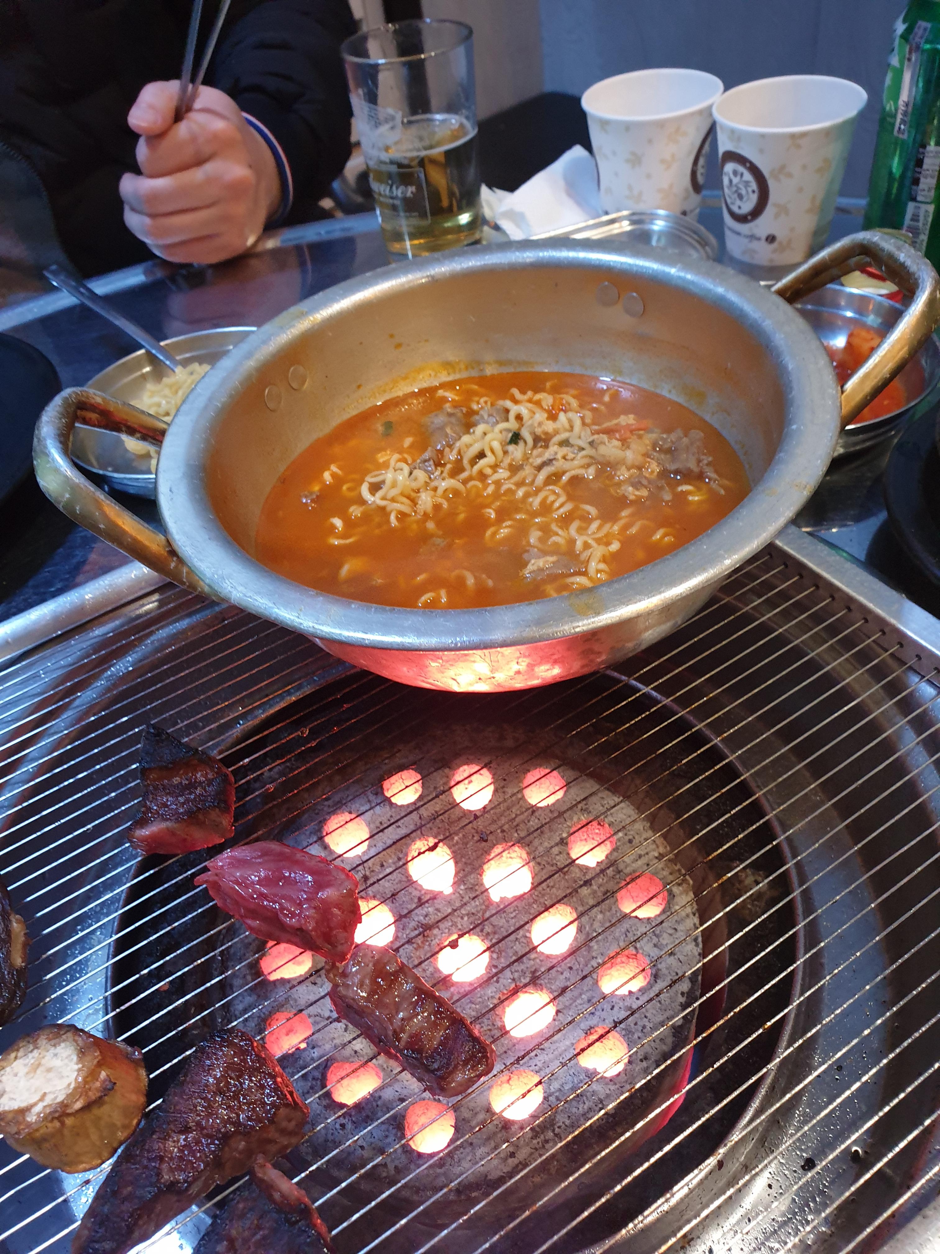 깍뚝연탄구이 이미지