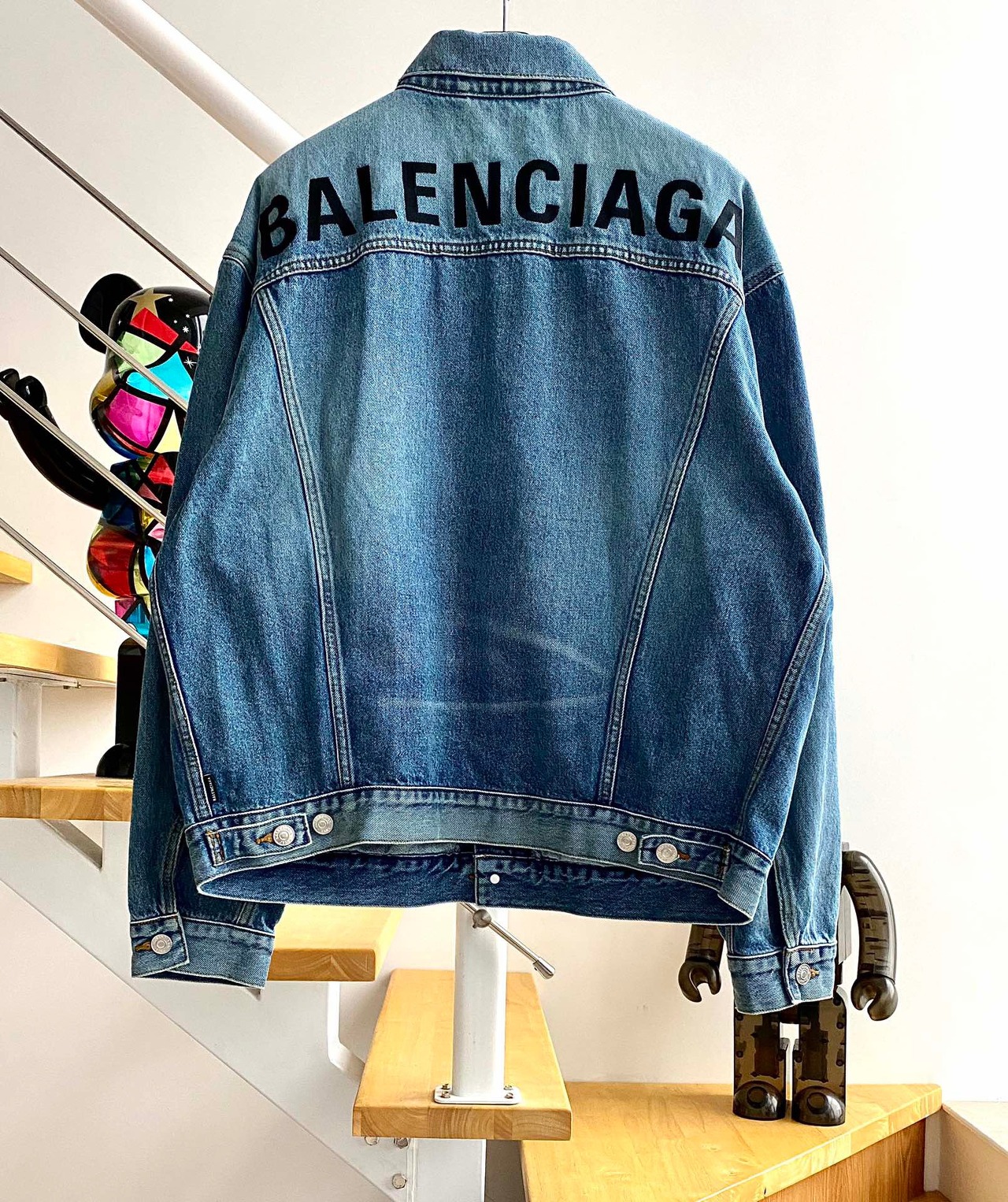  [BALENCIAGA] 발렌시아가 백 로고 데님 자켓 557351 TDW14 4065