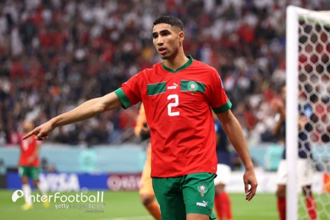  월드컵 준결승 모로코 DF, 심판 판정에 분노→FIFA 회장 찾아가 "우리가 메달 받길 원하지 않지?"