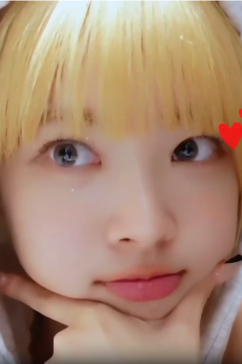  개귀여운 막내 르세라핌 은채 얼빡샷